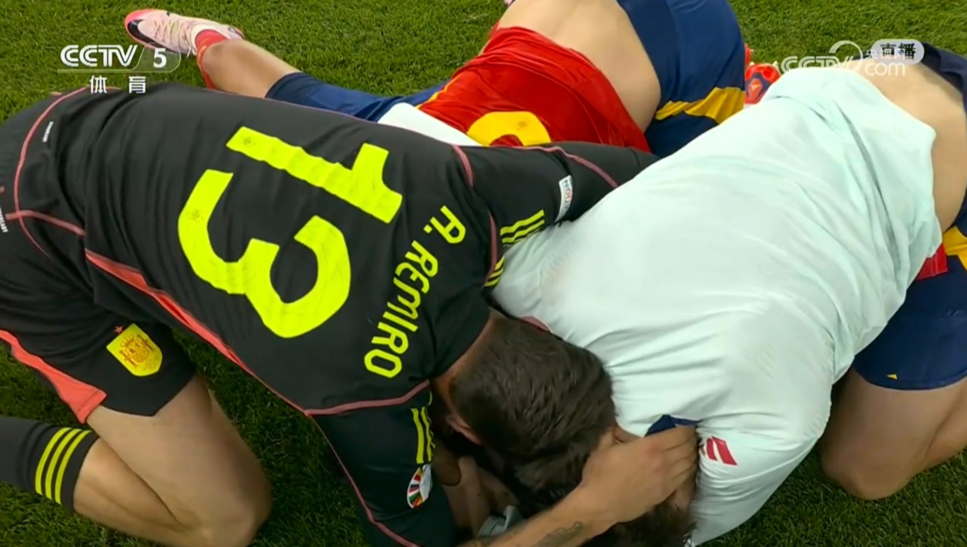 米乐m6官网在线关于转会期罗马备战德国杯；门线救险细节曝光；质疑声仍在；身体对抗强度拉满的信息